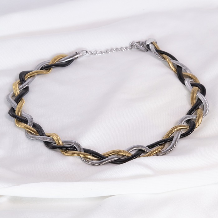 Çelik Üç Renk Sarmal Kolye